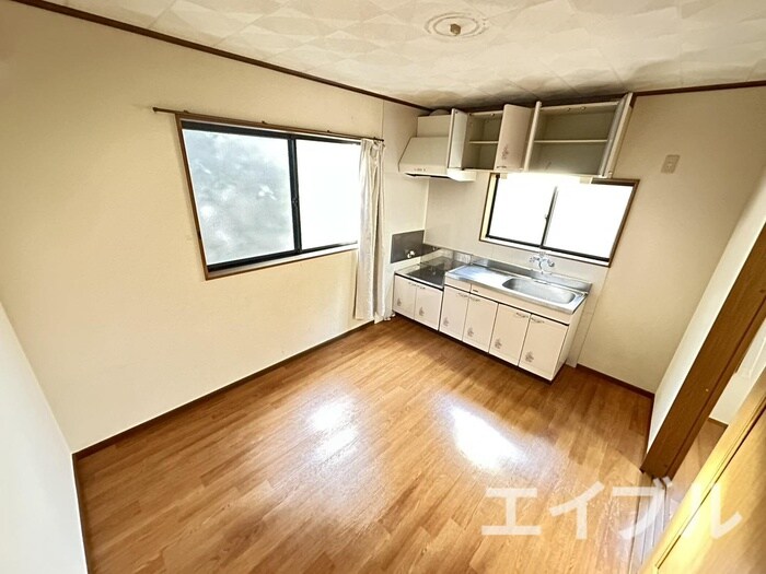 物件内観写真4　(居室)