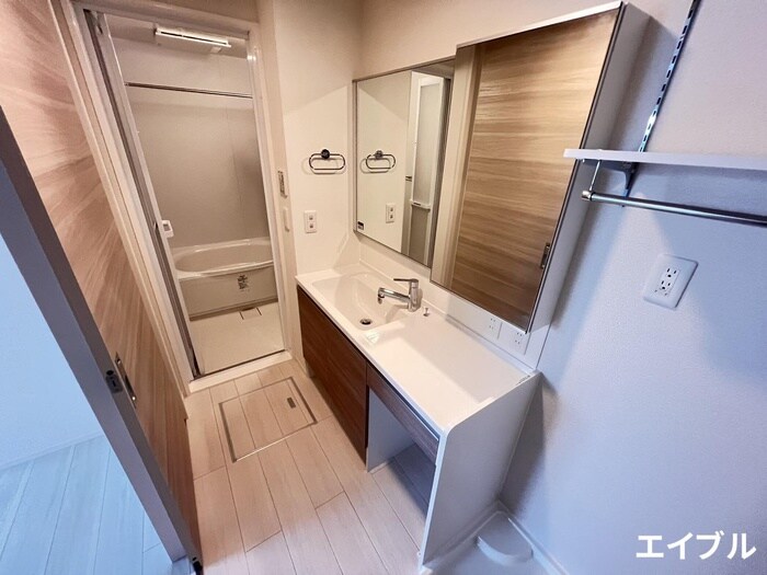 物件内観写真9　(洗面)