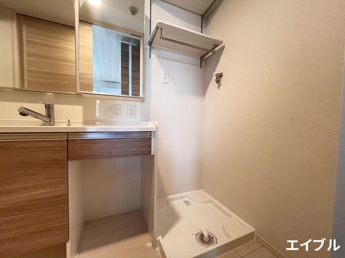 物件内観写真10　(洗濯機置場)