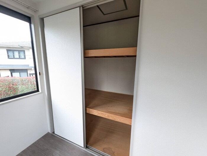 物件内観写真15　(収納)