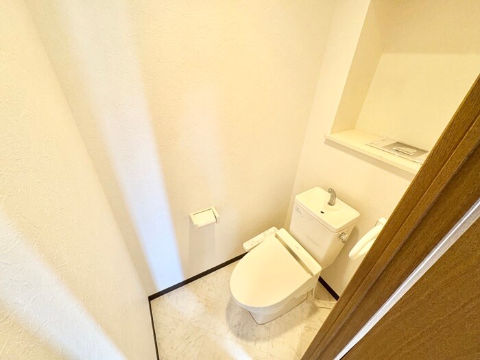 物件内観写真9　(トイレ)