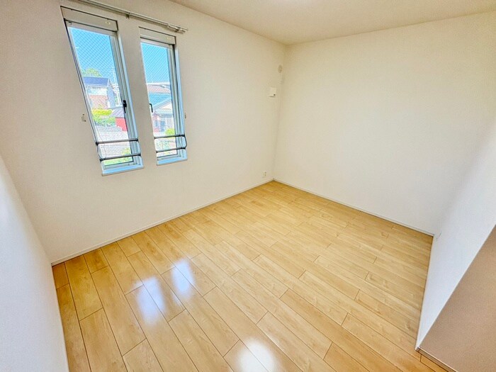 物件内観写真6　(居室)