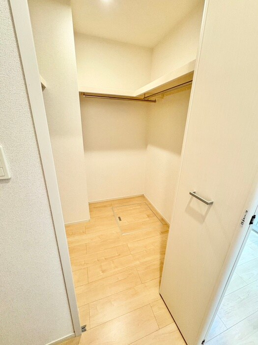 物件内観写真12　(収納)
