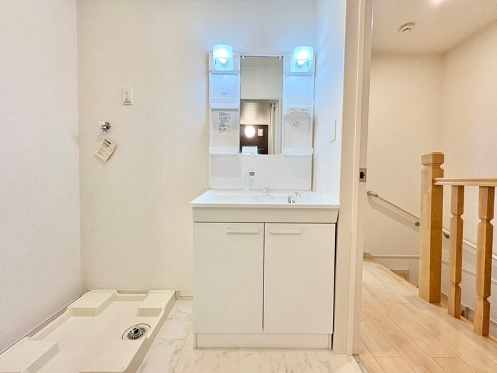 物件内観写真13　(洗面)