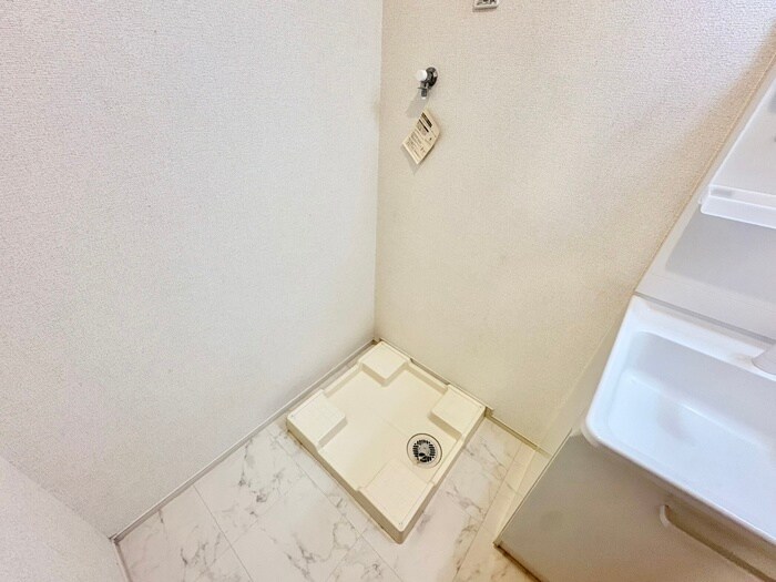 物件内観写真17　(洗濯機置場)