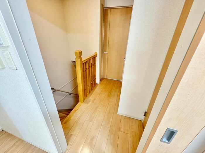 物件内観写真19　(廊下)