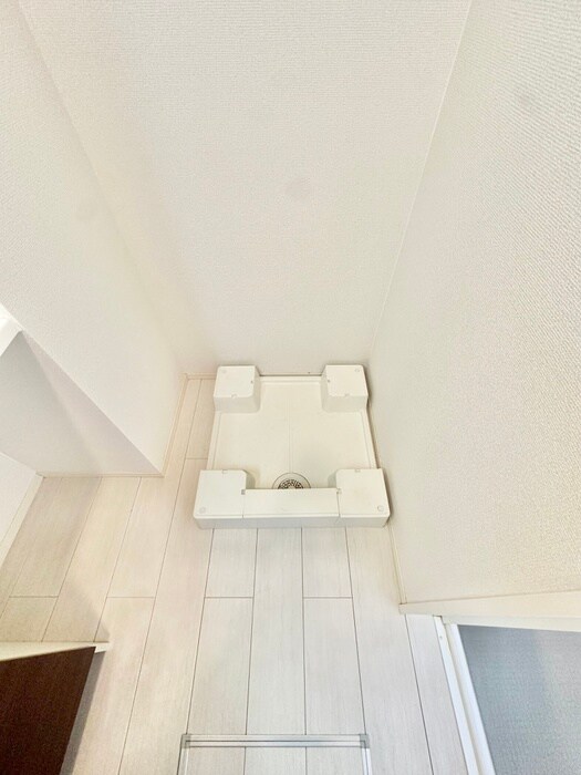 物件内観写真17　(洗濯機置場)