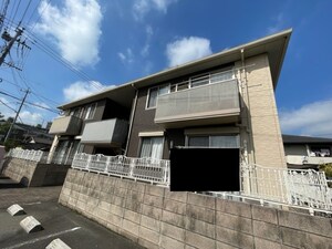 メゾン　ド　ボヌール　Ａ棟外観写真