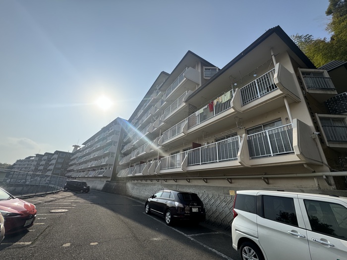 ﾎﾜｲﾄｷｬｯｽﾙ上の原A2棟(103)