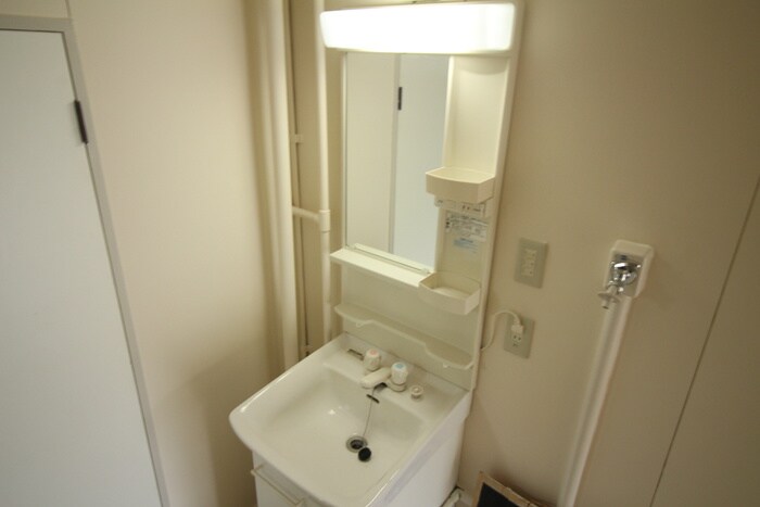 物件内観写真11　(洗面)