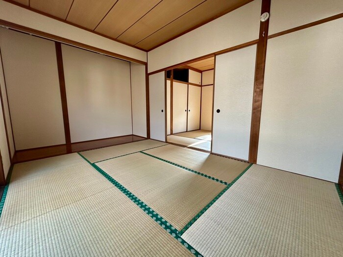 物件内観写真8　(居室)