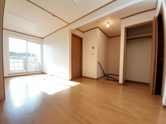 物件内観写真3　(居室)