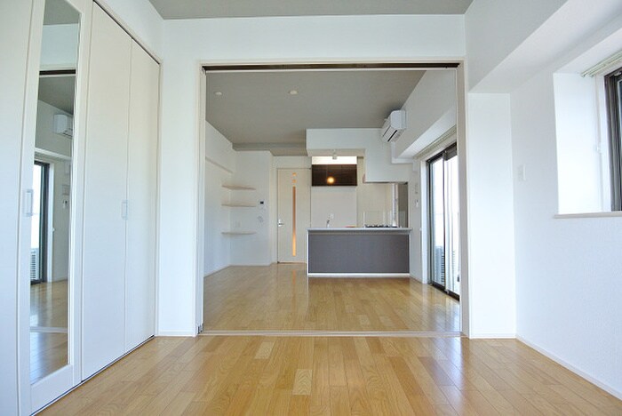 物件内観写真8　(居室)