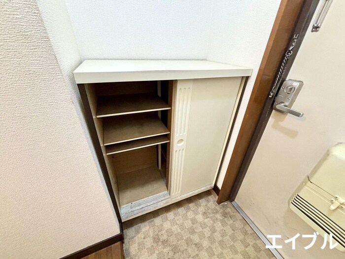 物件内観写真14　(靴箱)