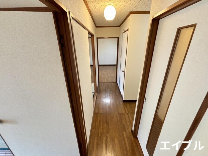 物件内観写真20　(廊下)