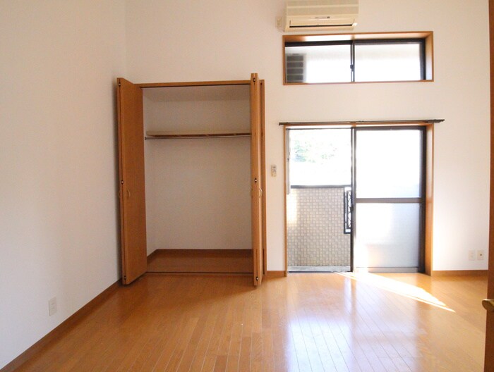 物件内観写真10　(居室)