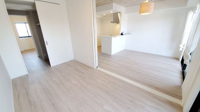 物件内観写真11　(居室)