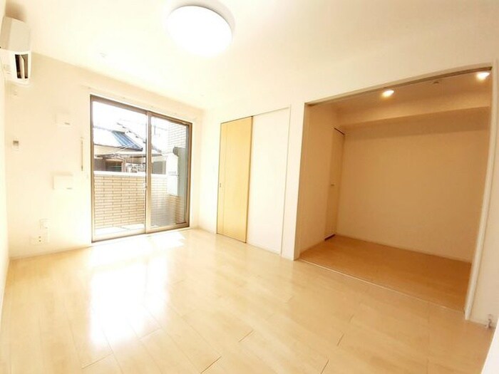 物件内観写真8　(居室)