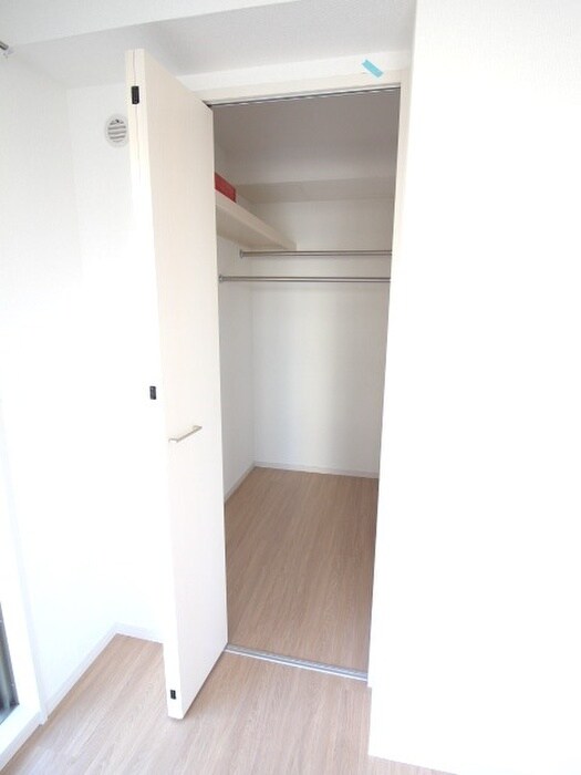 物件内観写真16　(収納)