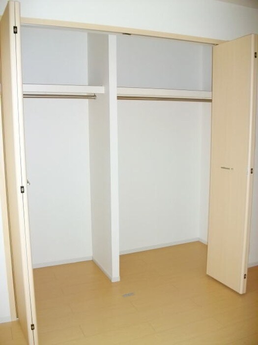 物件内観写真8　(収納)