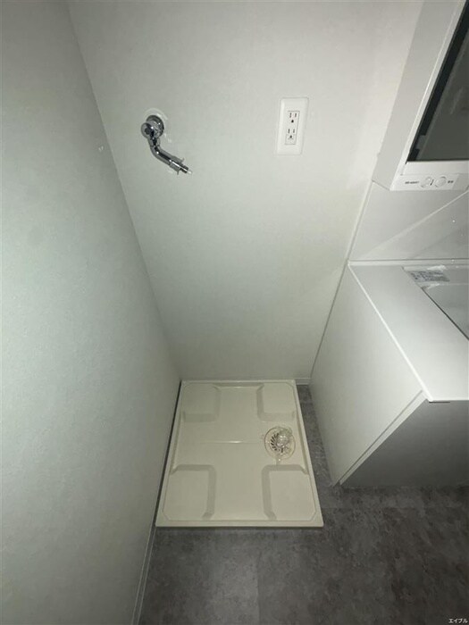 物件内観写真15　(洗濯機置場)