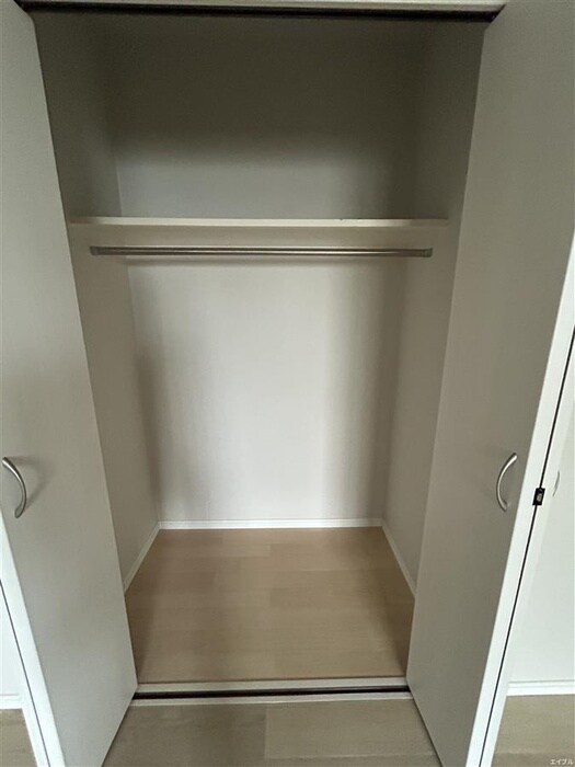 物件内観写真16　(収納)