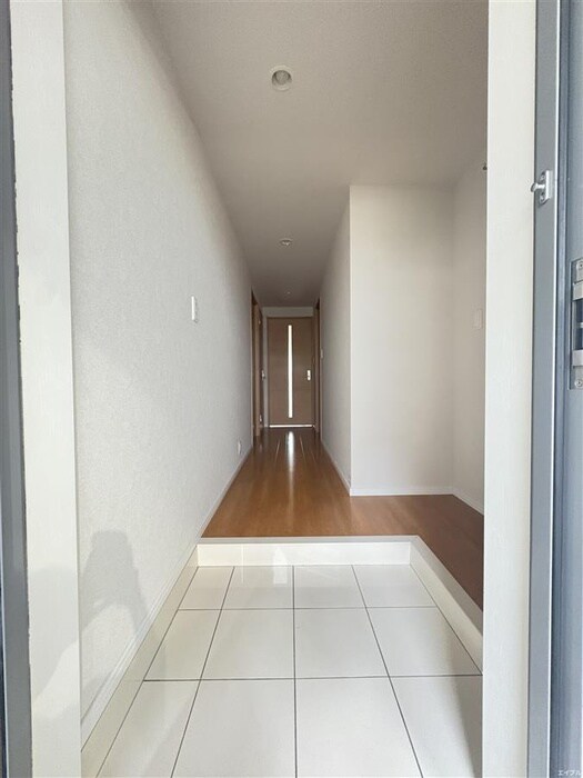 物件内観写真17　(廊下)