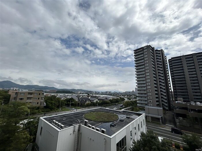 物件内観写真22　(室内からの展望)