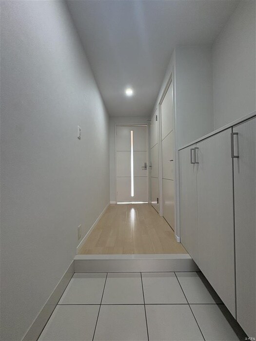 物件内観写真16　(廊下)