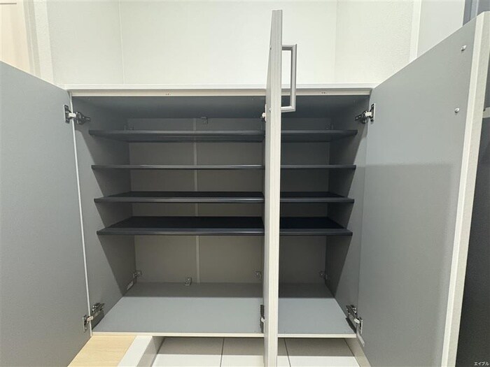 物件内観写真18　(靴箱)