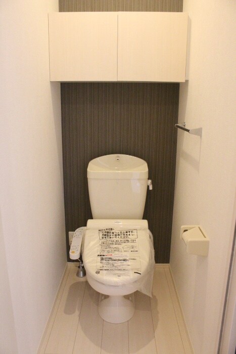 物件内観写真8　(トイレ)