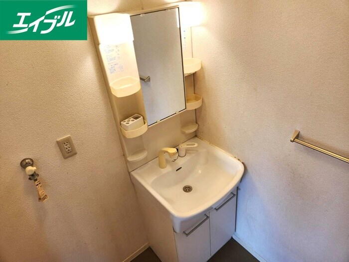 物件内観写真12　(洗面)