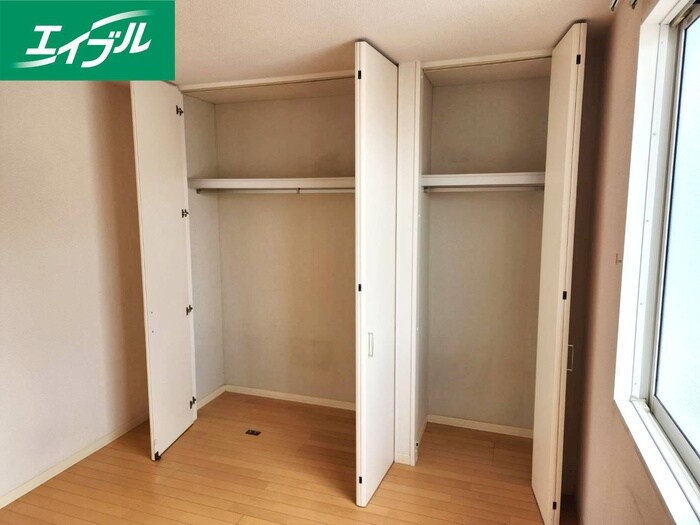 物件内観写真18　(収納)