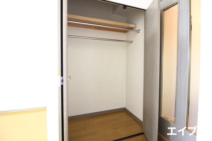 物件内観写真13　(収納)