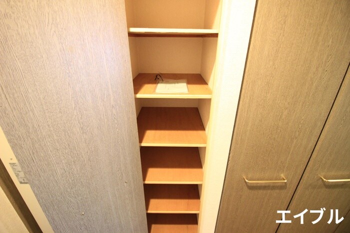 物件内観写真15　(靴箱)