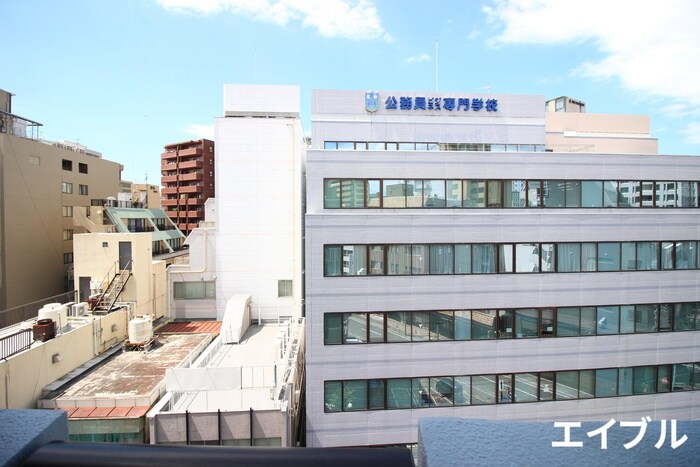 物件内観写真22　(室内からの展望)