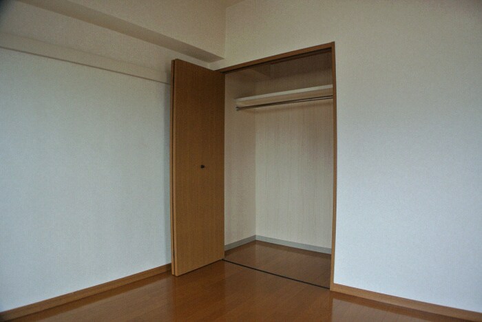物件内観写真11　(収納)