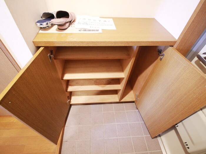 物件内観写真14　(靴箱)