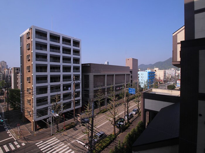 物件内観写真15　(室内からの展望)