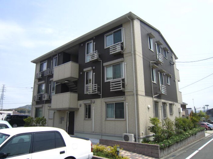 物件外観写真3　(外観写真)