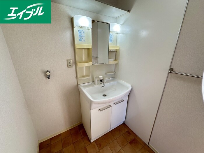 物件内観写真12　(洗面)