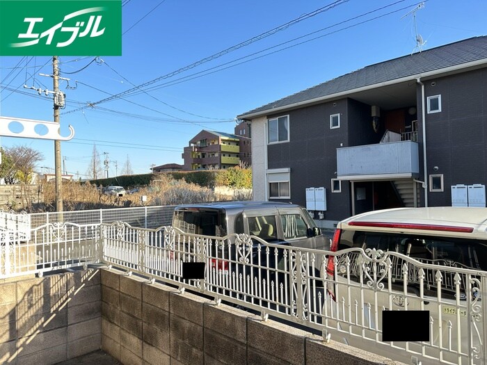 物件内観写真22　(室内からの展望)