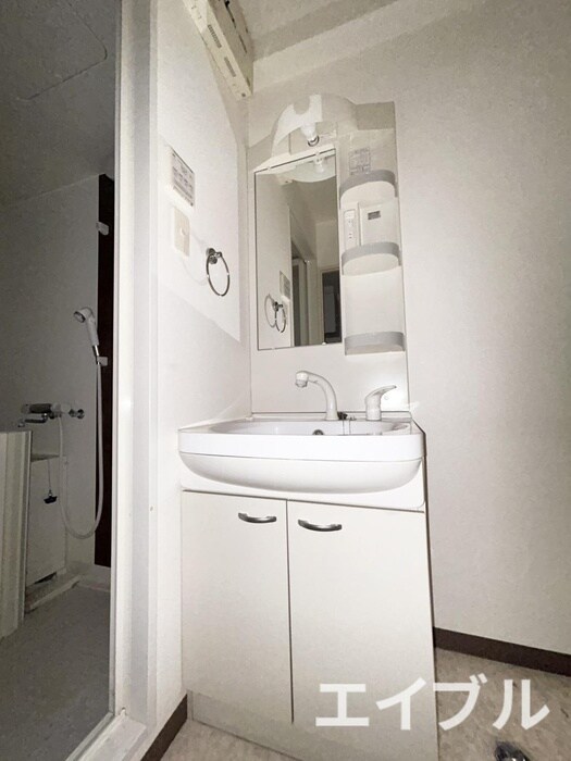 物件内観写真8　(洗面)