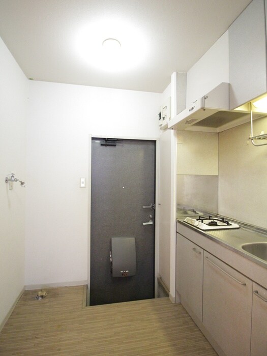 物件内観写真16　(玄関)