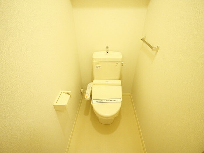 物件内観写真8　(トイレ)