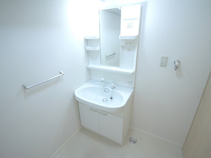 物件内観写真9　(洗面)