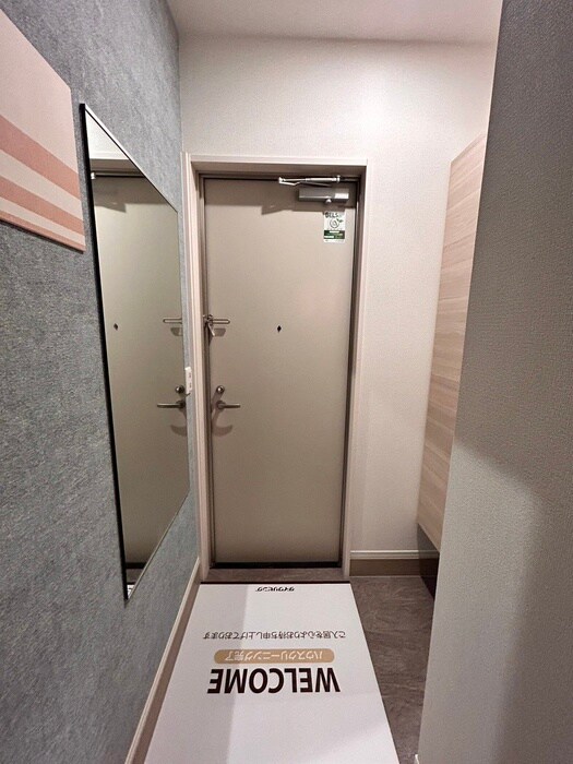 物件内観写真14　(玄関)