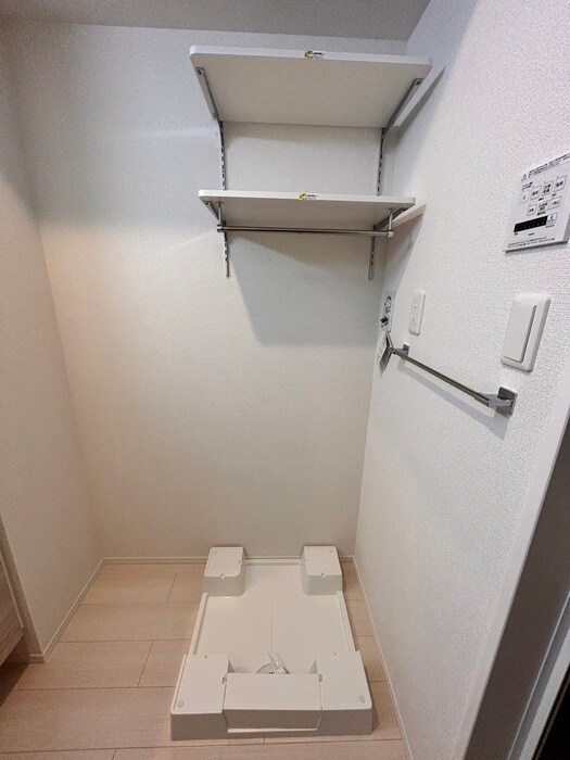 物件内観写真21　(洗濯機置場)