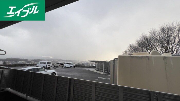 物件内観写真22　(室内からの展望)