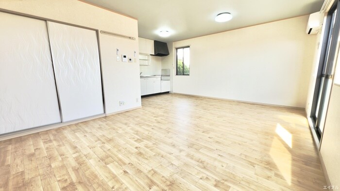 物件内観写真4　(居室)